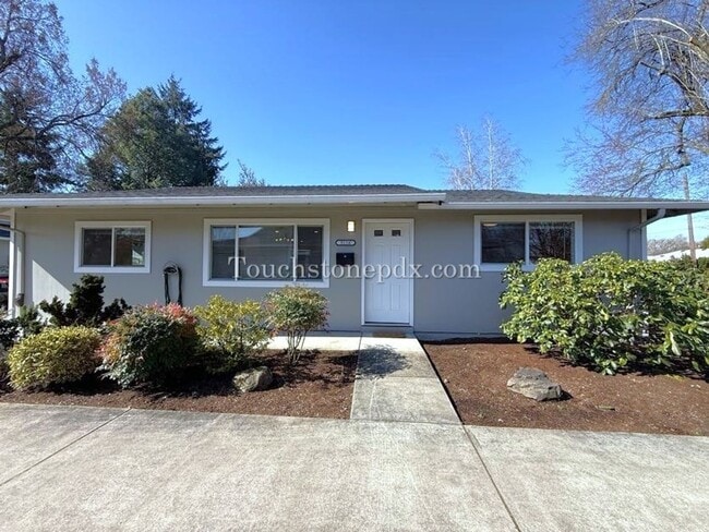 Building Photo - 5116 SE Mitchell St