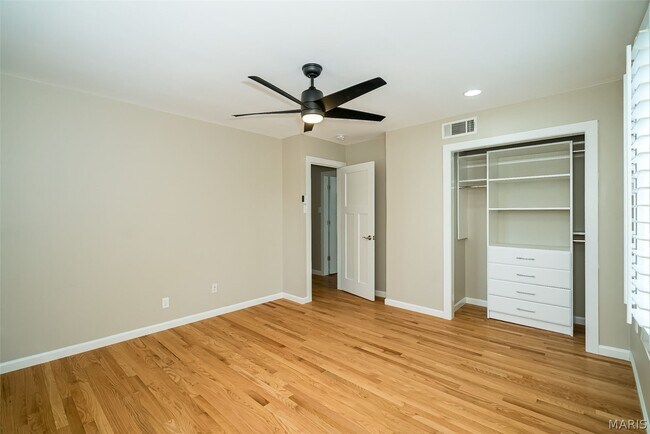 Building Photo - 1120 S Mason Rd