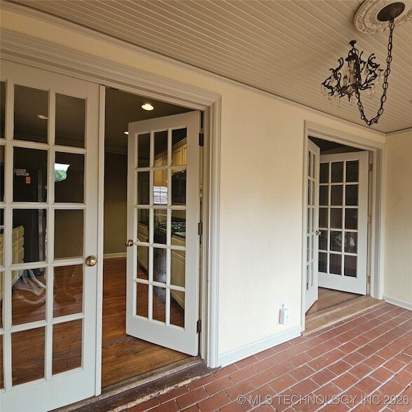 Building Photo - 2442 E 19th St