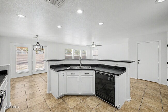 Building Photo - 742 N 112th Dr