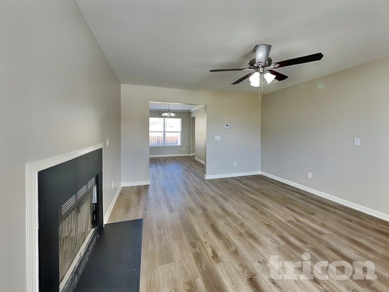 Building Photo - 2512 Landale Ct