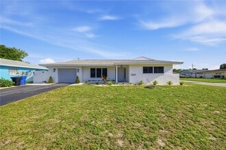 Building Photo - 1301 62nd Terrace S