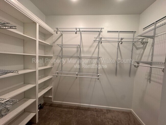 Building Photo - 102 Powder Mill Ct
