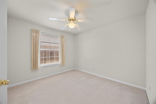 Building Photo - 10133 Cassandra Dr