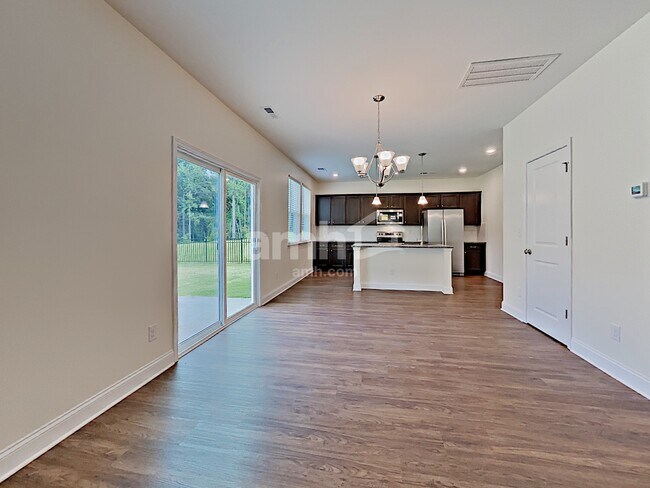 Building Photo - 141 Willowbrook Dr