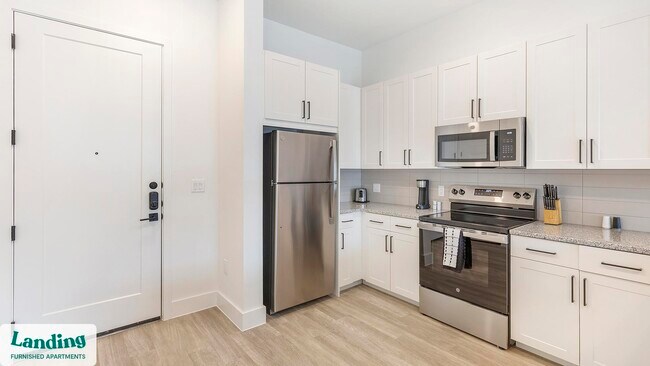 Building Photo - 650 E Sycamore St