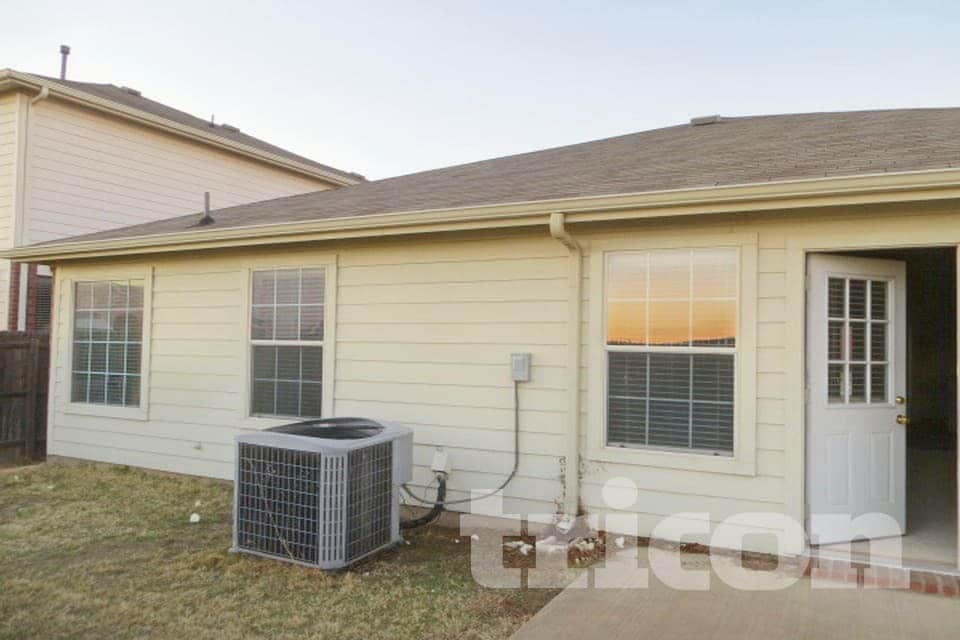 Building Photo - 8457 Asheville Ln