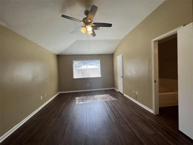 Building Photo - 28811 Stapleford St