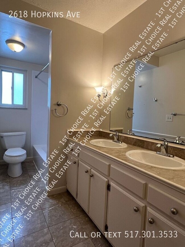 Building Photo - 2618 Hopkins Ave