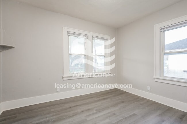 Building Photo - 1710 Elwood Ave