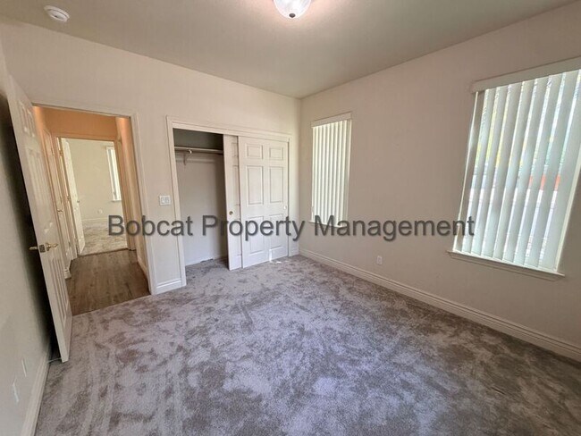 Building Photo - 1362 Branden Ln