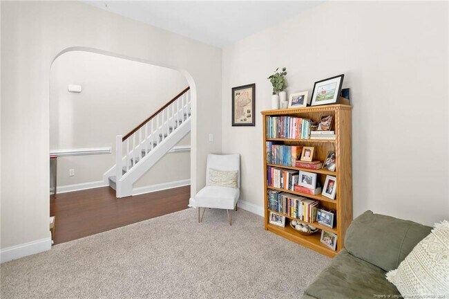 Building Photo - 597 Micahs Way N