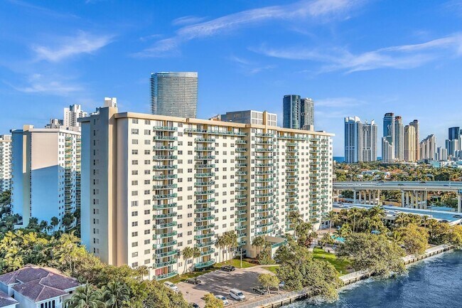 Building Photo - 19390 Collins Ave