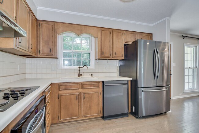 Building Photo - Beautiful Ranch in Montclair!