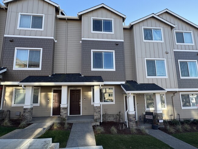 Building Photo - 15083 NW Ethel Ln