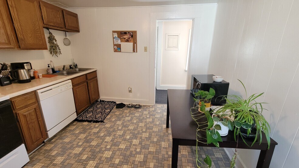 Building Photo - 1333 Connecticut St