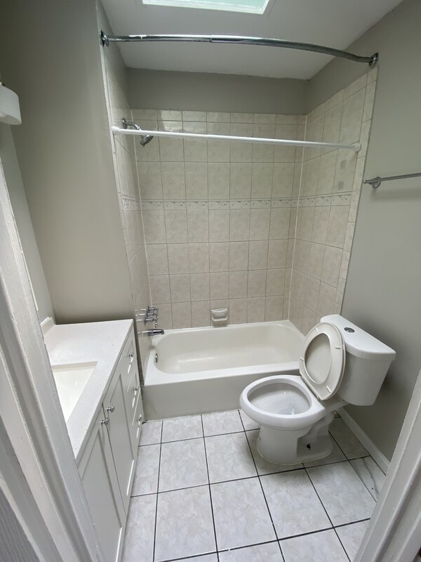 Building Photo - 4110 Harris Ave