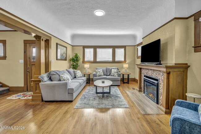 Building Photo - 35 W 8th St