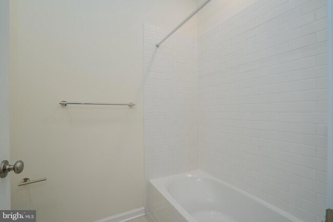 Building Photo - 3403 Jordan Dr