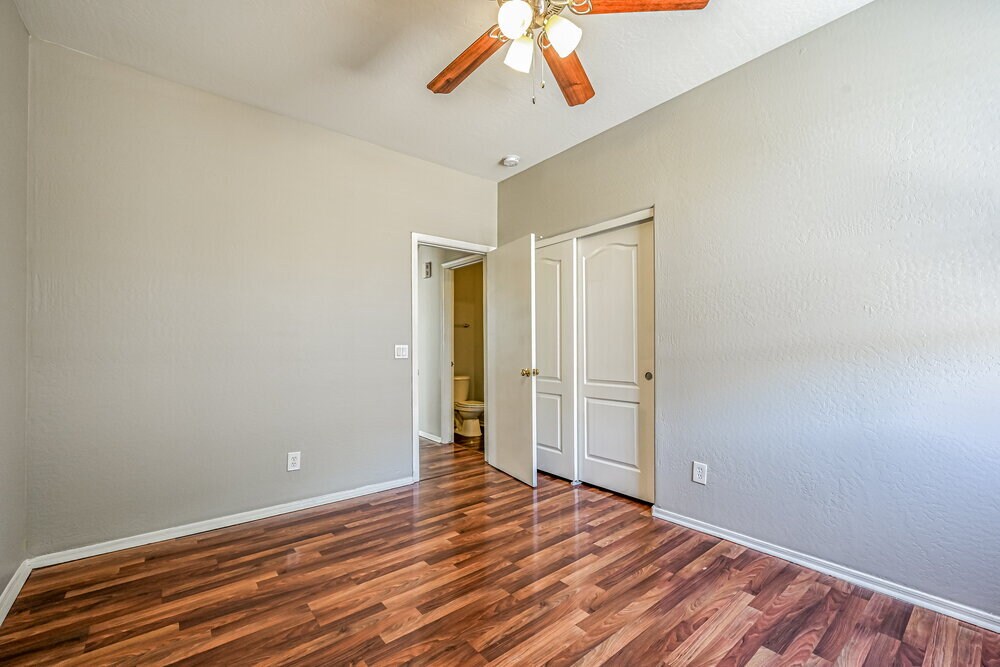 Building Photo - 16994 W Manchester Dr