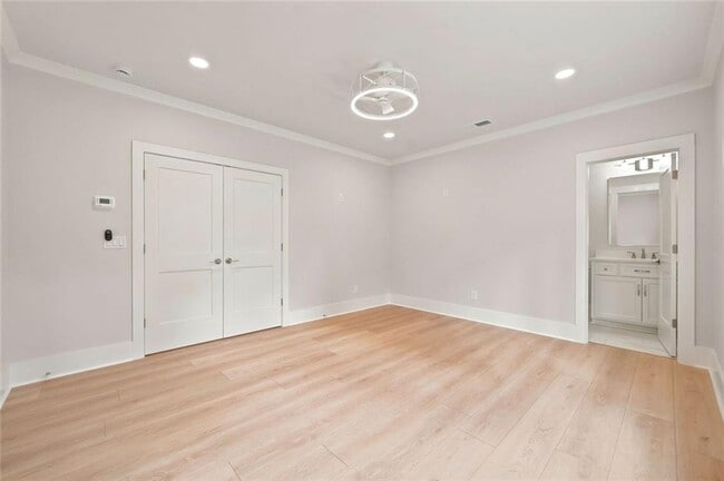 Building Photo - 1396 Old Magnolia Way