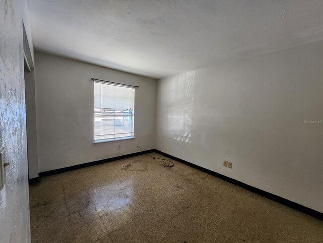 Building Photo - 5817 NW 23rd Terrace