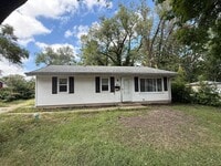 Building Photo - 3 bedroom 1 bath ranch