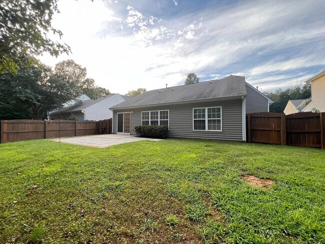 Building Photo - 504 Timber Walk Dr