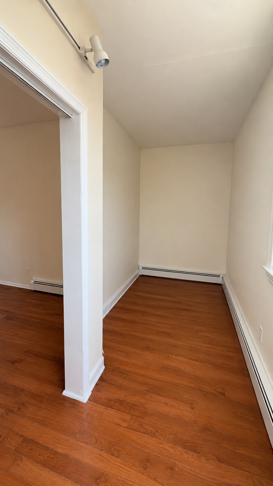 Building Photo - 72 Van Winkle Ave
