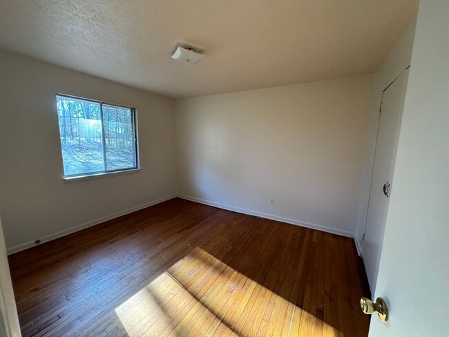 Building Photo - 2/1 Duplex in Cleveland County, NC