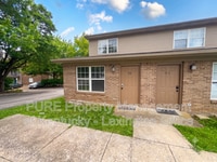 Building Photo - 1100 Horsemans Ln