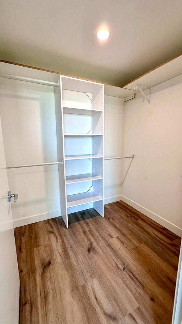Building Photo - Stylish 2-Bedroom with In-Unit Laundry & B...