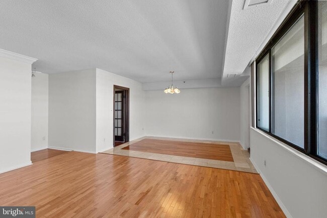 Building Photo - 3713 S George Mason Dr