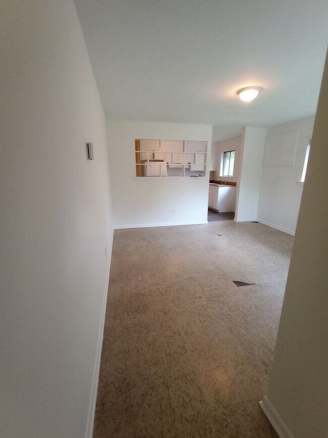 Building Photo - 936 Fortwood St