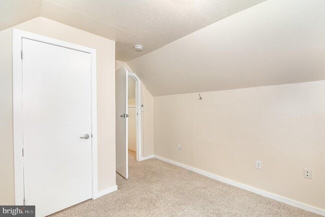 Building Photo - 6117 Nassau Rd