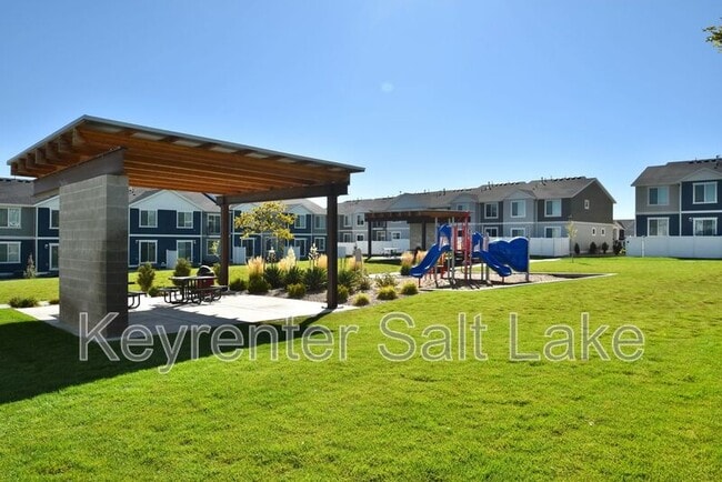 Building Photo - 555 N Willow Springs Ave