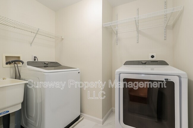 Building Photo - 18 Leighton Dr