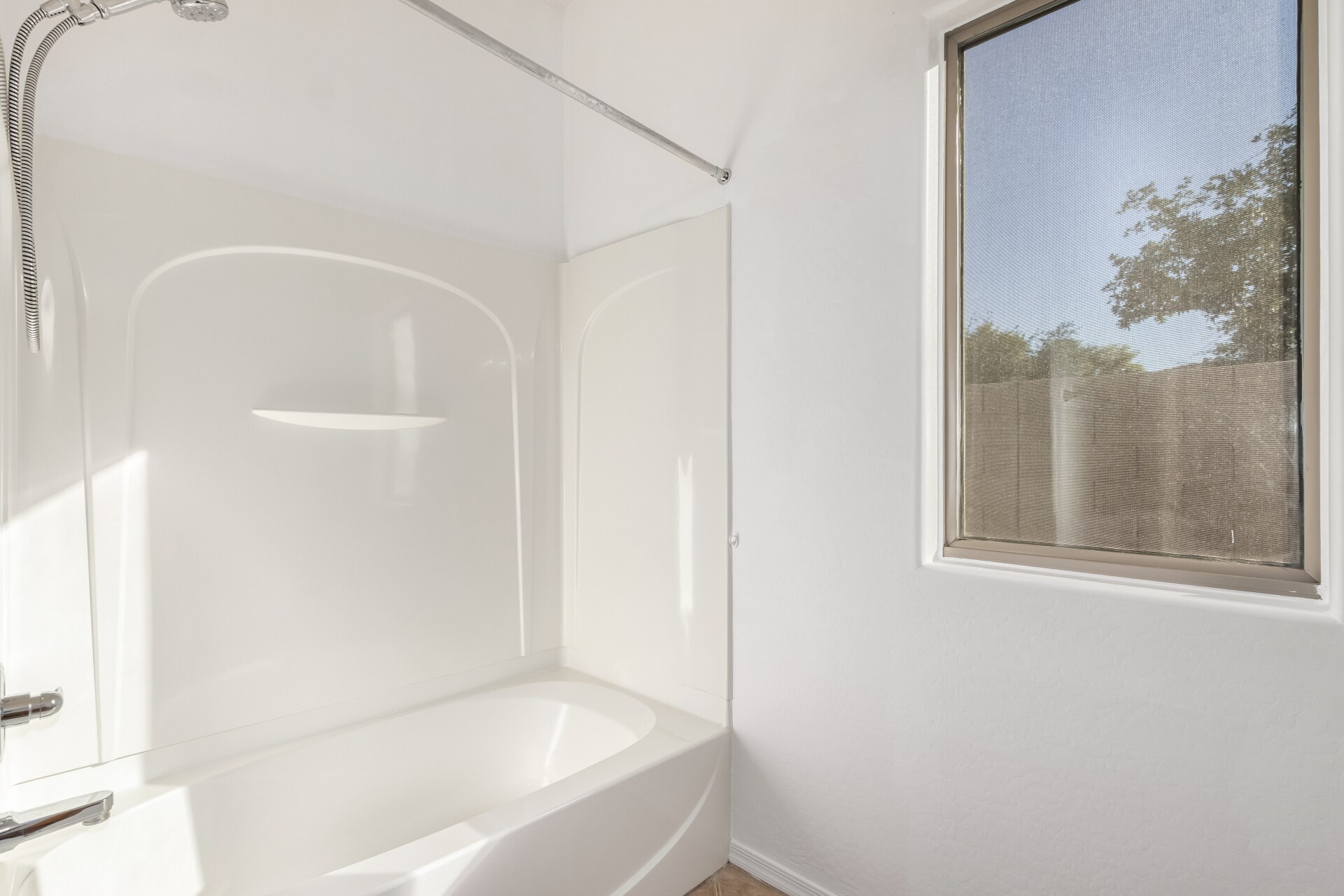 Building Photo - 7402 N 88th Ln