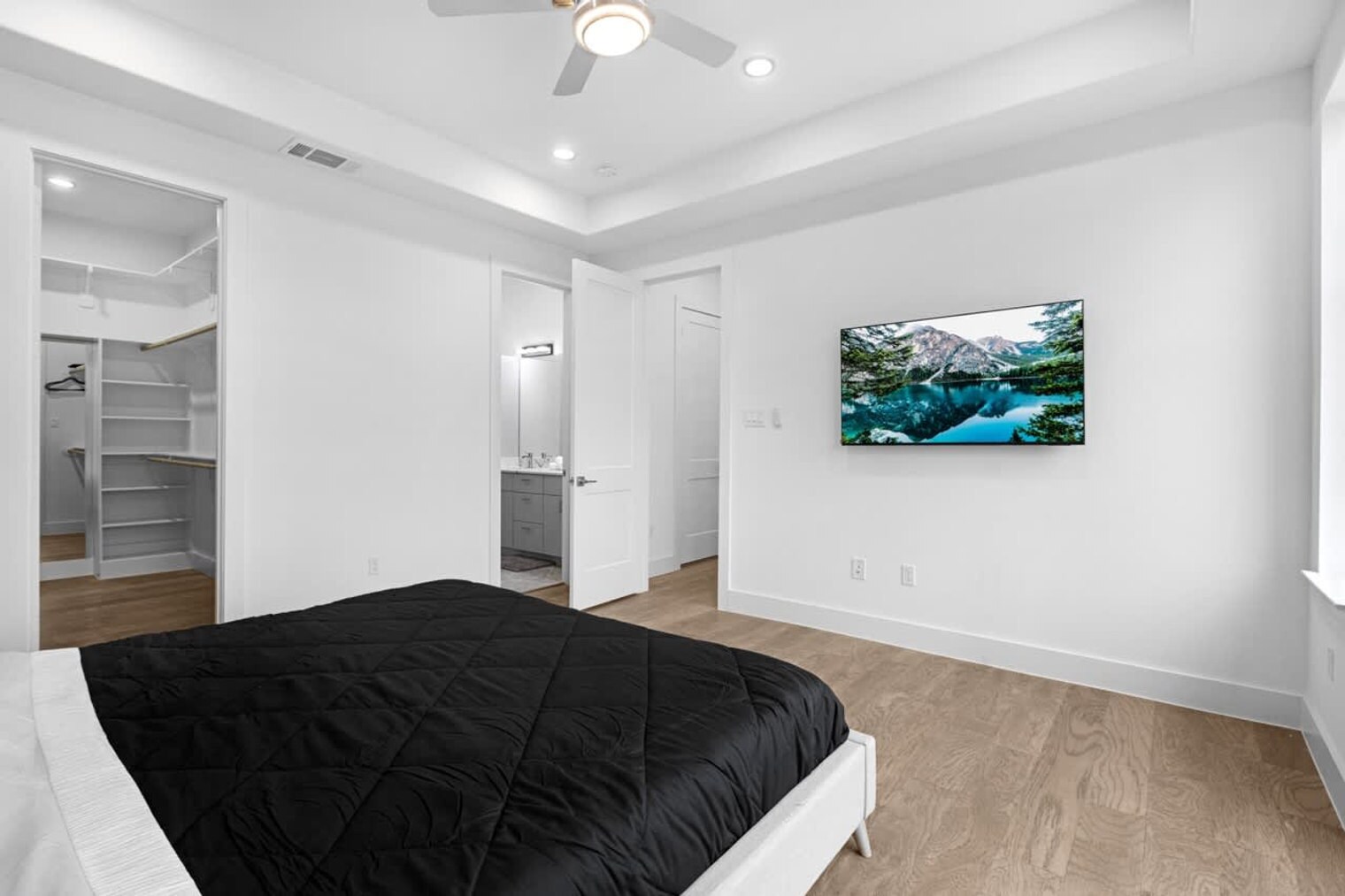 Building Photo - 2103 McGowen St