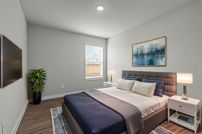 Building Photo - 3003 Middleton Dr