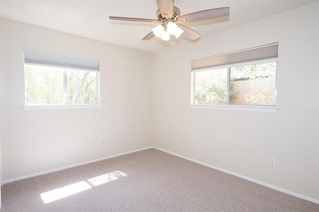 Building Photo - 8202 Longview Rd