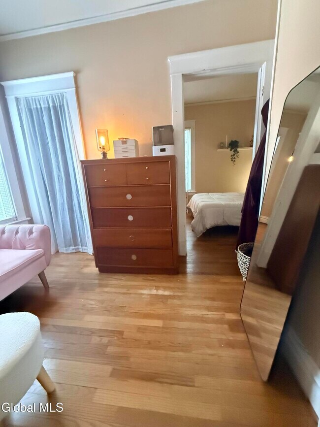 Building Photo - 16 Blakely Ct