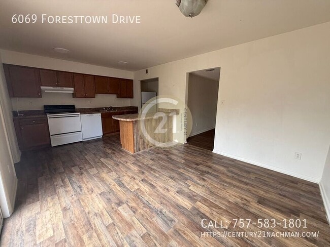 Building Photo - 6069 Foresttown Dr