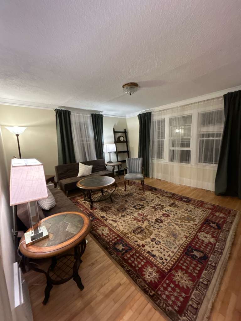 Building Photo - 2508 33rd Ave S