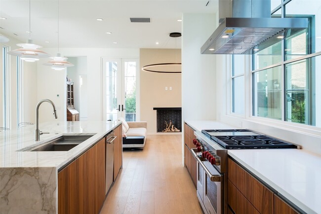 Building Photo - 5048 Airline Rd