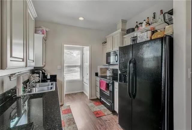 Building Photo - 3710 Mandy Dr