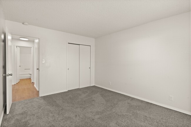 Building Photo - 1730 Arlene Rd SE