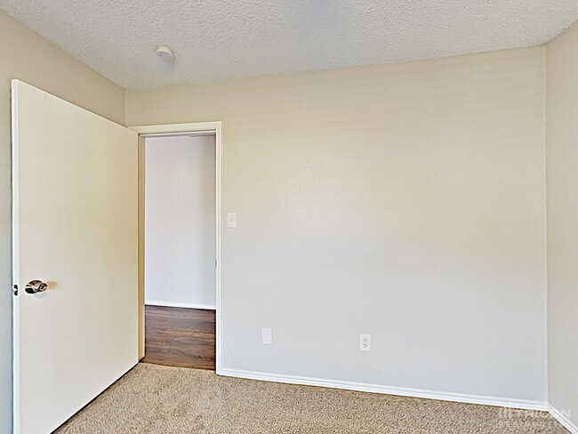 Building Photo - 6514 Spitfire Dr