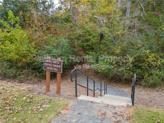 Building Photo - 705 Fieldcrest Park Ln
