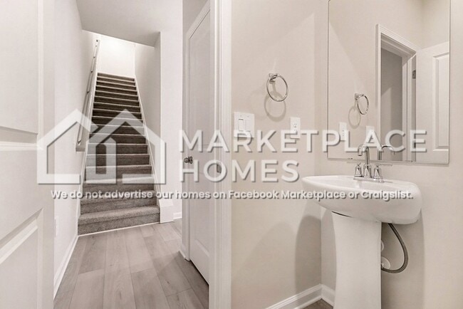 Building Photo - 2125 Avalon Rdg